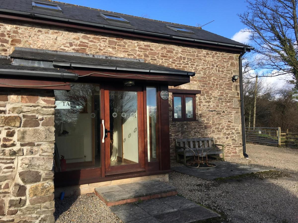 Upper Grippath Farm Holiday Cottages Нюпорт Екстериор снимка