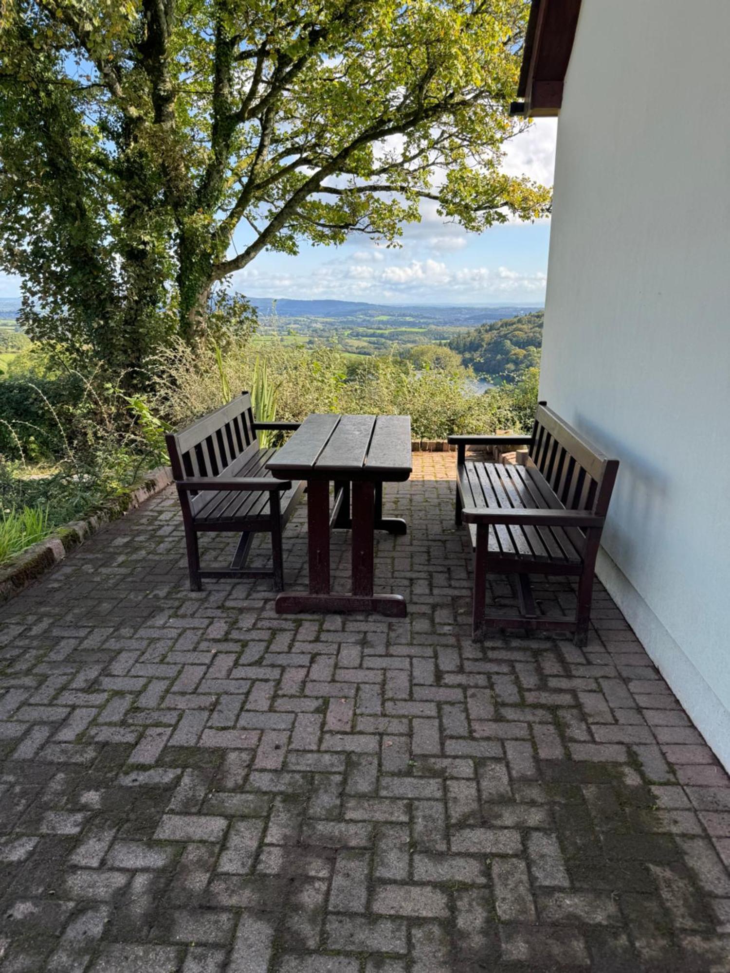Upper Grippath Farm Holiday Cottages Нюпорт Екстериор снимка